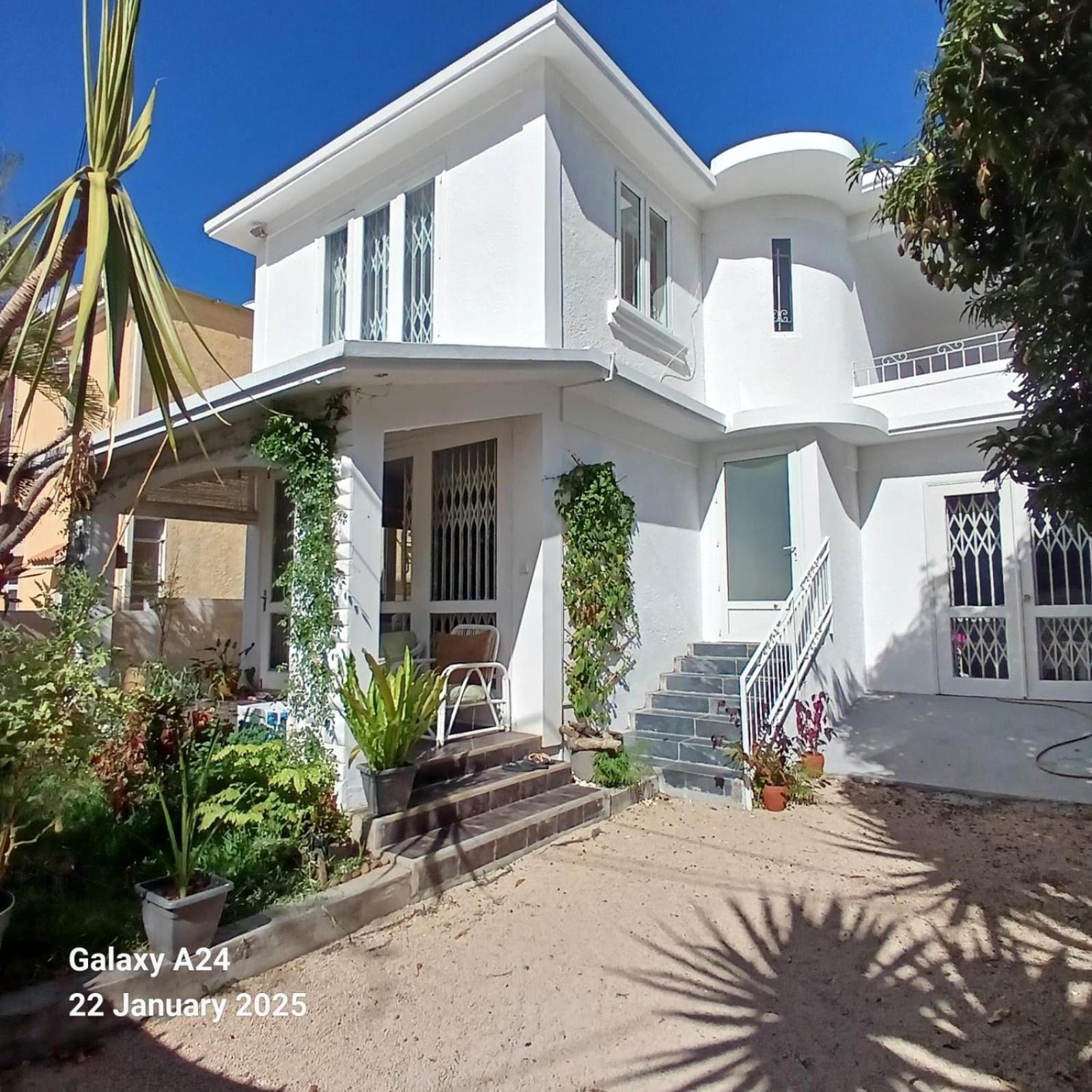Apartamento The Coral House Rivière Noire Exterior foto